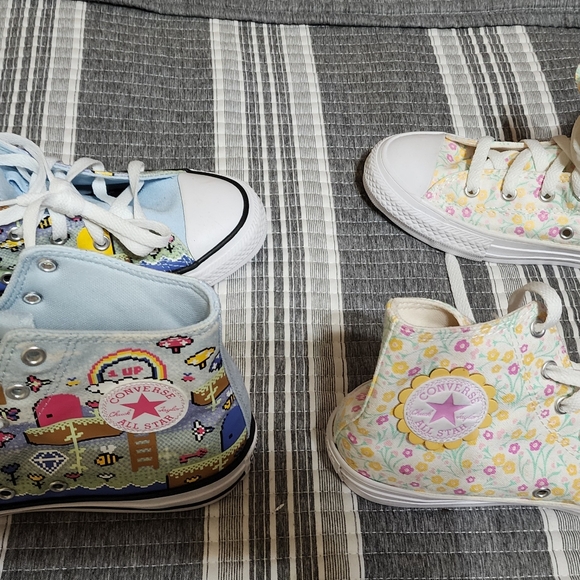 Brand New Womens Converse Size 5 & 6 - Picture 2 of 8